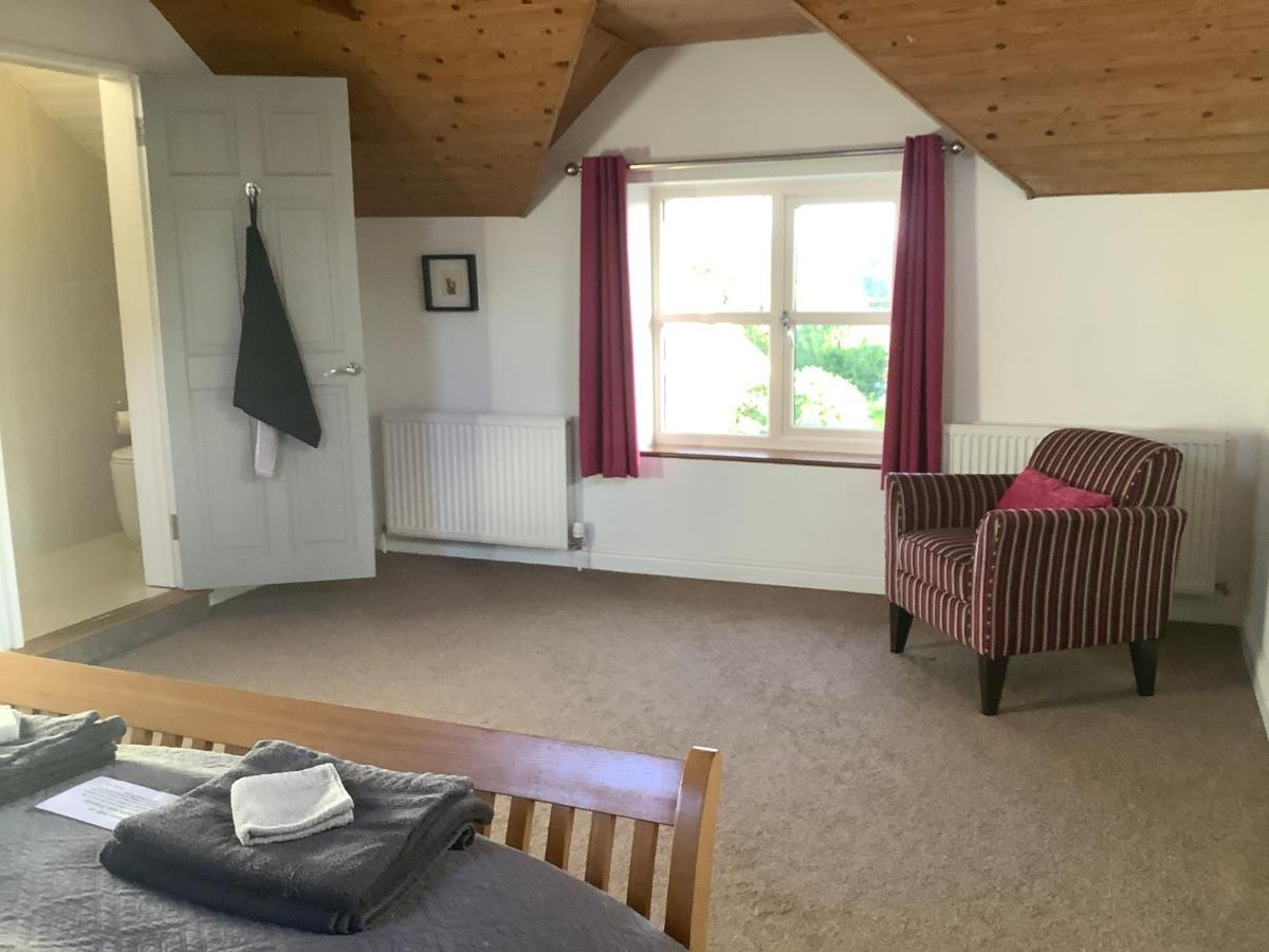 Stable Apartment Blaenporth